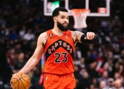 爱游戏官方-国王险胜深圳队，范弗利特刷新纪录