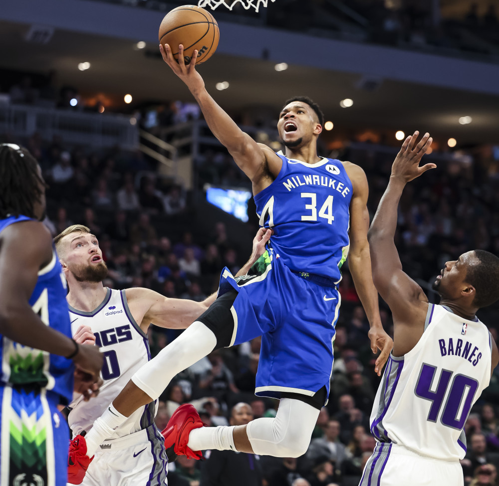 吉林队轻取雄鹿，福克斯带队取胜