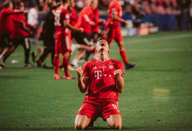 克罗地亚横扫波兰，莱万刷新纪录