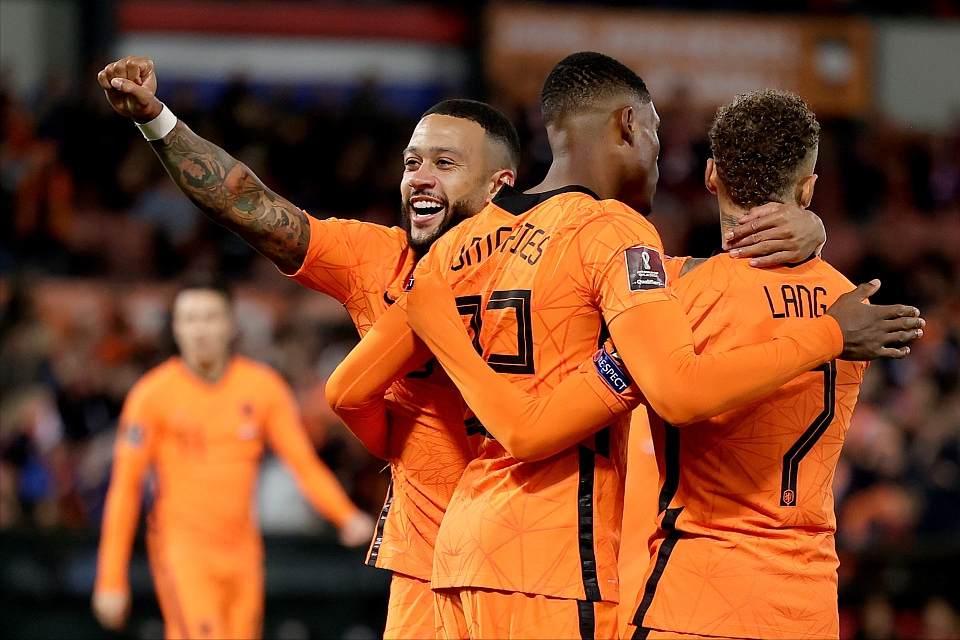 荷兰血洗塞维利亚,佩德里惊艳世界 荷兰血洗塞维利亚,佩德里惊艳世界