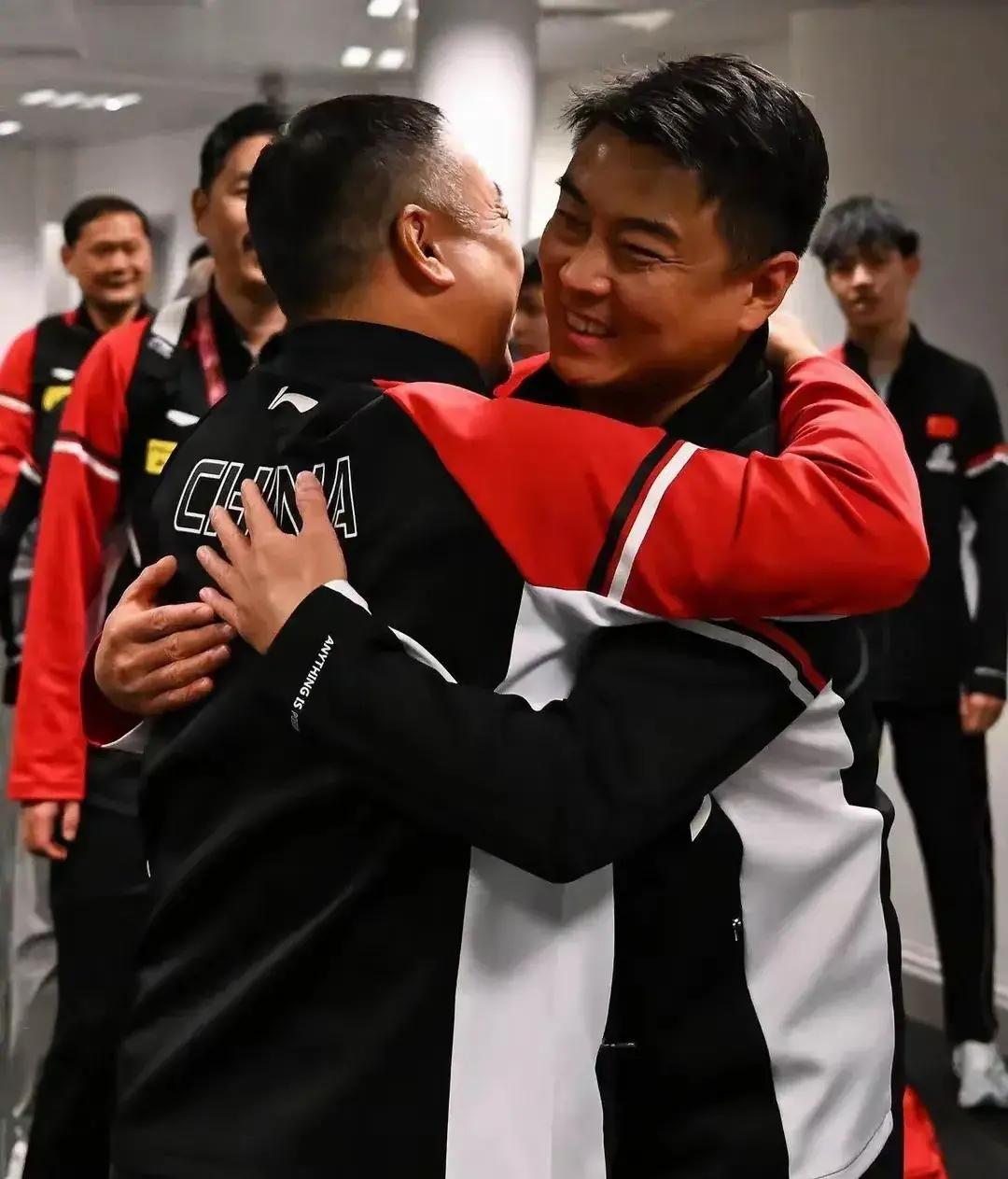 中国队轻取日本队，王皓状态火热