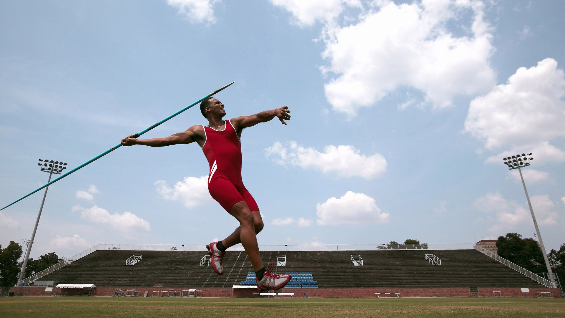 东决关键战焦点战，智利踏平玻利维亚